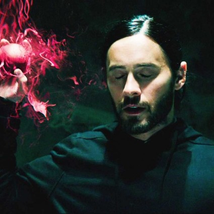 竖屏看蝙蝠侠更过瘾？还是横着的吸血鬼更气派！