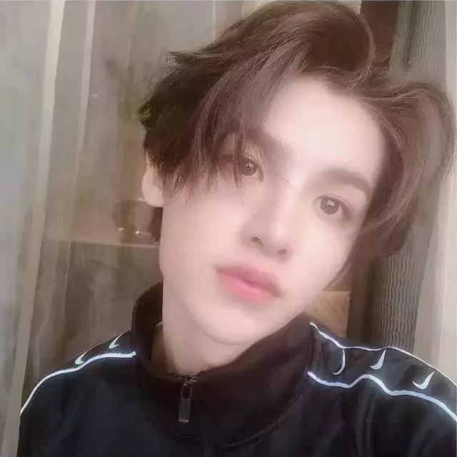 尾随偷拍还被偷东西，这届明星太难了！