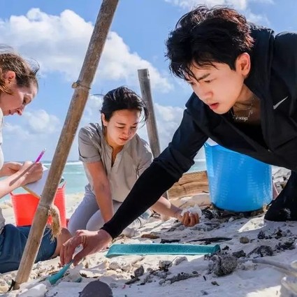 你能想象225片塑料在胃里是怎样的感受吗？